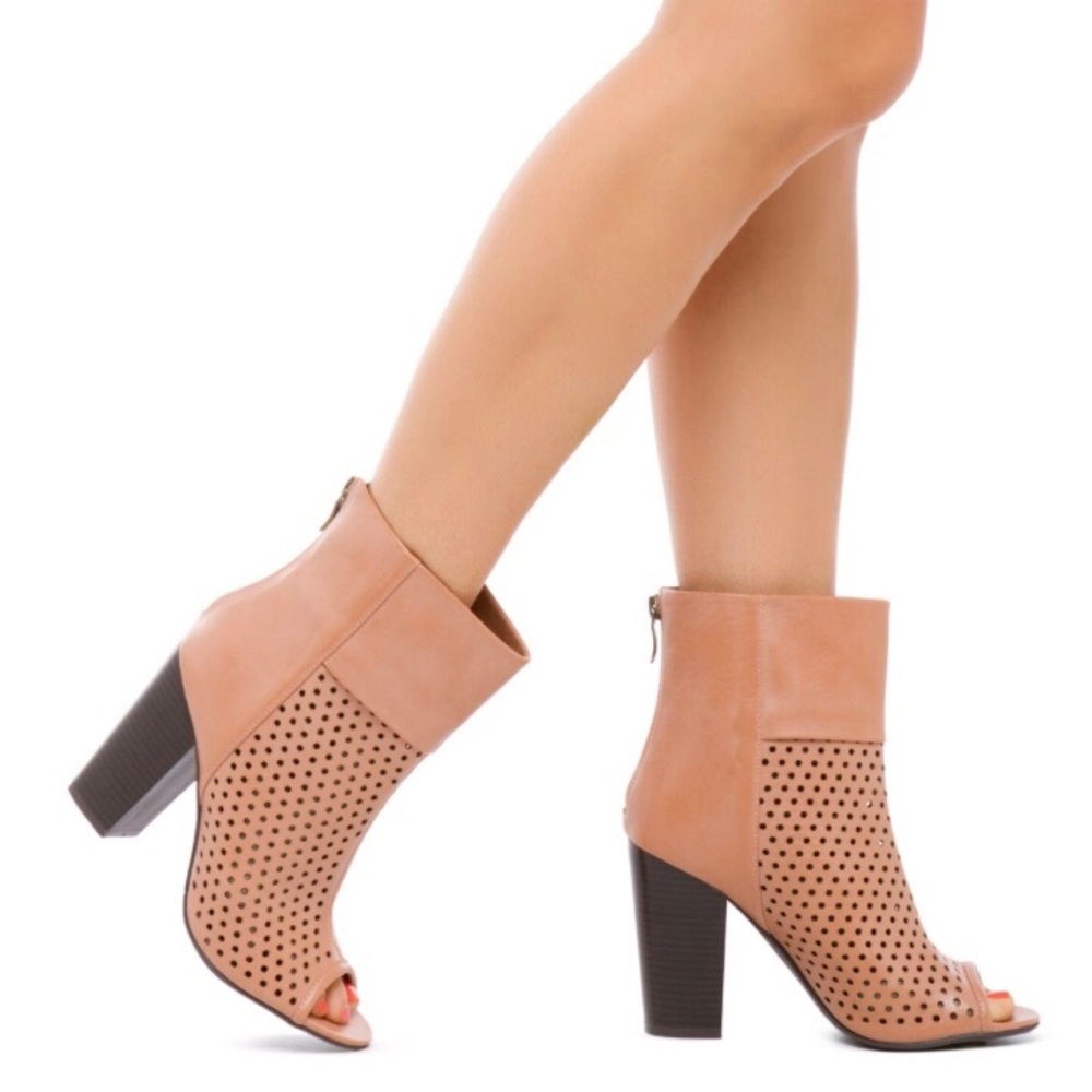 Leila Stone Melesa Perforated Booties